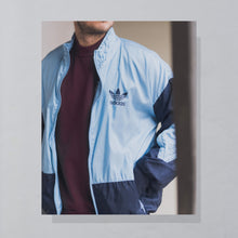 Lade das Bild in den Galerie-Viewer, Jerzees Sweatshirt "USN" 90er Made in the USA, rot, L schmal