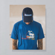 Lade das Bild in den Galerie-Viewer, Jerzees by Russell T-Shirt "Yellowstone Park" 1983 Made in the USA single stitch, blau, L schmal
