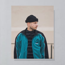 Lade das Bild in den Galerie-Viewer, Kapart Sweatshirt "samt" 80er Made in Western Germany, schwarz, M/L breit