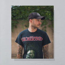 Lade das Bild in den Galerie-Viewer, Gildan Heavy Cotton T-Shirt "The Exloited" 00er, schwarz, S