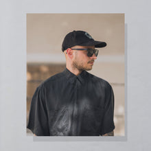 Lade das Bild in den Galerie-Viewer, Arpina Hemd "100% Seide" 90er, schwarz, M/L schmal
