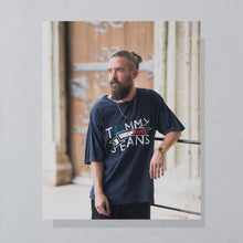 Lade das Bild in den Galerie-Viewer, Tommy Jeans T-Shirt "big Logo" 90er Made in the USA, blau, XL