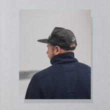 Lade das Bild in den Galerie-Viewer, Delta Strickpullover Quarter Zip, blau, L