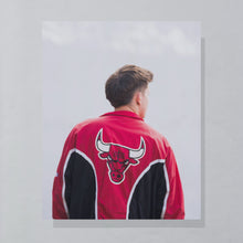 Lade das Bild in den Galerie-Viewer, Champion Jacke/Trainingsjacke "Chicago Bulls warm up jacket" 90er, rot, L/XL breit