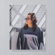 Lade das Bild in den Galerie-Viewer, Redrum Sweatshirt "dragon" 90er, grau, XL/XXL