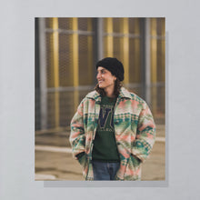 Lade das Bild in den Galerie-Viewer, Oarsman Sweatshirt "Waynesburg College" Made in the USA, grün, M