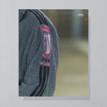 Lade das Bild in den Galerie-Viewer, Adidas Polartech Fleece Jacke "One World" 90er Made in Tunisia, grau, L