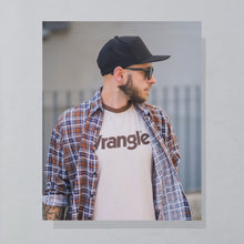 Lade das Bild in den Galerie-Viewer, Wrangler T-Shirt "ringer", beige/braun, S/M