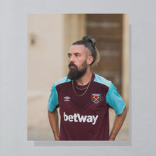 Lade das Bild in den Galerie-Viewer, Umbro Trikot "Westham United" 2017/18, rot/blau, XL