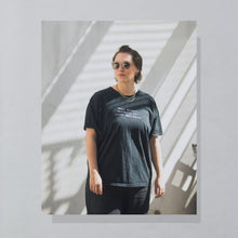 Lade das Bild in den Galerie-Viewer, Fruit of the Loom T-Shirt "Mein Alter?" 00er, schwarz, XL breit
