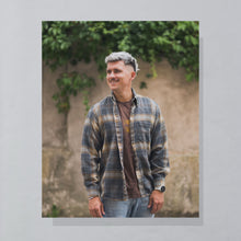 Lade das Bild in den Galerie-Viewer, Duffs T-Shirt "skate" 00er, braun, M/L
