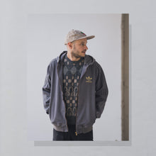 Lade das Bild in den Galerie-Viewer, Adidas Jacke dünn 2012, grau, M/L