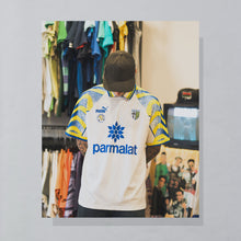 Lade das Bild in den Galerie-Viewer, Puma Trikot "Parma A.C. Scuola Calcio Parmalat" 90er Made in Italy, weiß, L (tagged M)