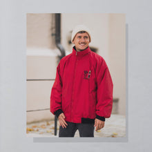 Lade das Bild in den Galerie-Viewer, Coca-Cola Wendejacke "Nagano Olympia 1998" Made in England, schwarz/rot, L/XL breit