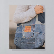 Lade das Bild in den Galerie-Viewer, Reworked Levi's Tasche, blau