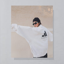 Lade das Bild in den Galerie-Viewer, Adidas Zip Jacke "Basketball" 2022, beige, XXL