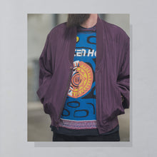 Lade das Bild in den Galerie-Viewer, Jacke "100% Seide" 90er mit Schulterpolstern, lila, XL