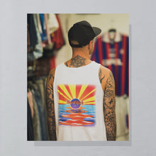 Lade das Bild in den Galerie-Viewer, Hard Rock Cafe Tank Top "Las Vegas" 90er Made in the USA, weiß, M
