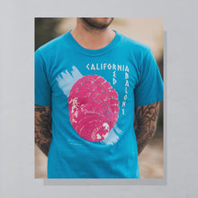 Lade das Bild in den Galerie-Viewer, Oneita T-Shirt "Red Abalone California" 1989 Made in the USA Single Stitch, blau, M/L schmal