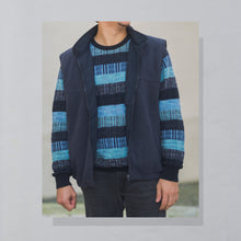 Lade das Bild in den Galerie-Viewer, Jim Spencer Strickpullover 00er, blau, L/XL