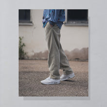 Lade das Bild in den Galerie-Viewer, Marc Gibaldi Hose "Cord" 90er, beige, 34/30