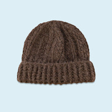 Lade das Bild in den Galerie-Viewer, Mütze/Beanie "hand made", braun, Einheitsgröße