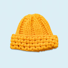 Lade das Bild in den Galerie-Viewer, Mütze 80er, orange, Einheitsgröße
