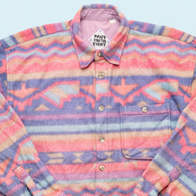 Lade das Bild in den Galerie-Viewer, Wait for the Event Fleece Hemd 90er, pink, L/XL