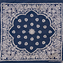 Lade das Bild in den Galerie-Viewer, Bandana Tuch "paisley" crafted with pride in America 90er, blau