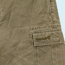 Lade das Bild in den Galerie-Viewer, Timberland Shorts "ripstop", grün, 34