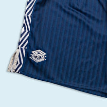 Lade das Bild in den Galerie-Viewer, Umbro Shorts "Pro Training" 90er, blau, XL
