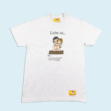 Lade das Bild in den Galerie-Viewer, Liebe ist T-Shirt "...sich ohne Grund in den Arm nehmen" 1999, grau, XXL schmal