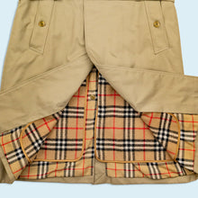 Lade das Bild in den Galerie-Viewer, Burberrys Trenchcoat 80er Made in England, beige, L