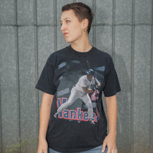 Lade das Bild in den Galerie-Viewer, Salem T-Shirt Yankees Mattingly 23 Single Stitch Made in the USA 90er, schwarz, L