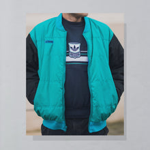 Lade das Bild in den Galerie-Viewer, Adidas Sweatshirt 80er/90er, blau, S/M
