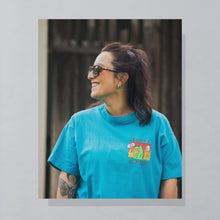 Lade das Bild in den Galerie-Viewer, Fruit of the Loom T-Shirt "Iguana Cantina" 90er Made in the USA single stitch, blau, XL
