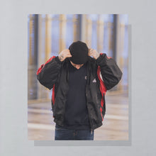 Lade das Bild in den Galerie-Viewer, Wind LTD Edition Sweatshirt "white season" 90er Made in Portugal, blau, L
