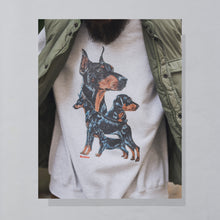 Lade das Bild in den Galerie-Viewer, Butter x Champion Sweatshirt &quot;Dogs&quot;, grau, XL breit
