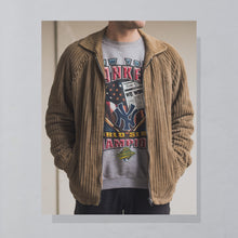 Lade das Bild in den Galerie-Viewer, Jacke &quot;Cord&quot; 70er/80er, braun, M/L
