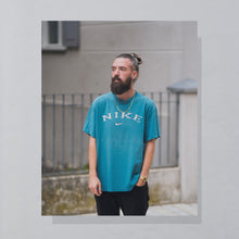 Lade das Bild in den Galerie-Viewer, Nike T-Shirt &quot;spellout&quot; 90er, blau, L/XL
