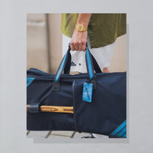Lade das Bild in den Galerie-Viewer, Adidas Sporttasche "Tennis" 1986 Made in Taiwan, blau
