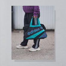 Lade das Bild in den Galerie-Viewer, Adidas Sporttasche 80er, schwarz
