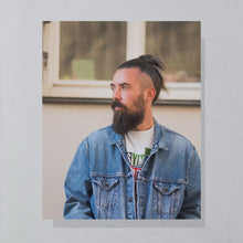 Lade das Bild in den Galerie-Viewer, Levis T-Shirt 90er single stitch Made in the USA, grau, M/L breit
