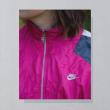 Lade das Bild in den Galerie-Viewer, Nike International Trainingsjacke &quot;rar&quot; 90er, pink, L/XL Damen
