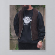 Lade das Bild in den Galerie-Viewer, Cordweste &quot;sherpa lined&quot; 90er/00er, braun, L
