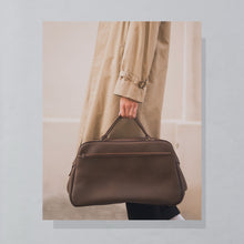 Lade das Bild in den Galerie-Viewer, Tasche 70er/80er, braun
