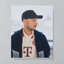 Lade das Bild in den Galerie-Viewer, Athlet Sportswear Trainingsjacke 70er/80er Made in West Germany, blau, S/M
