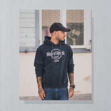 Lade das Bild in den Galerie-Viewer, Hard Rock Cafe Hoodie "London", blau, M
