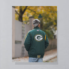 Lade das Bild in den Galerie-Viewer, Starter Jacke &quot;Green Bay Packers/ Robert&quot; 90er, grün, L
