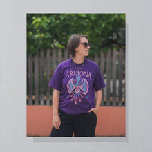 Lade das Bild in den Galerie-Viewer, Best T-Shirt &quot;Arizona&quot; 90er single stitch Made in the USA, lila + Print glitzert, L
